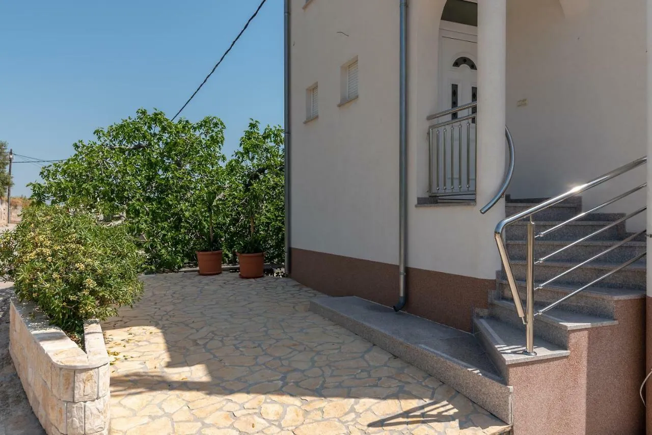 Apartman Dominik Trogir 0*,  Croatia